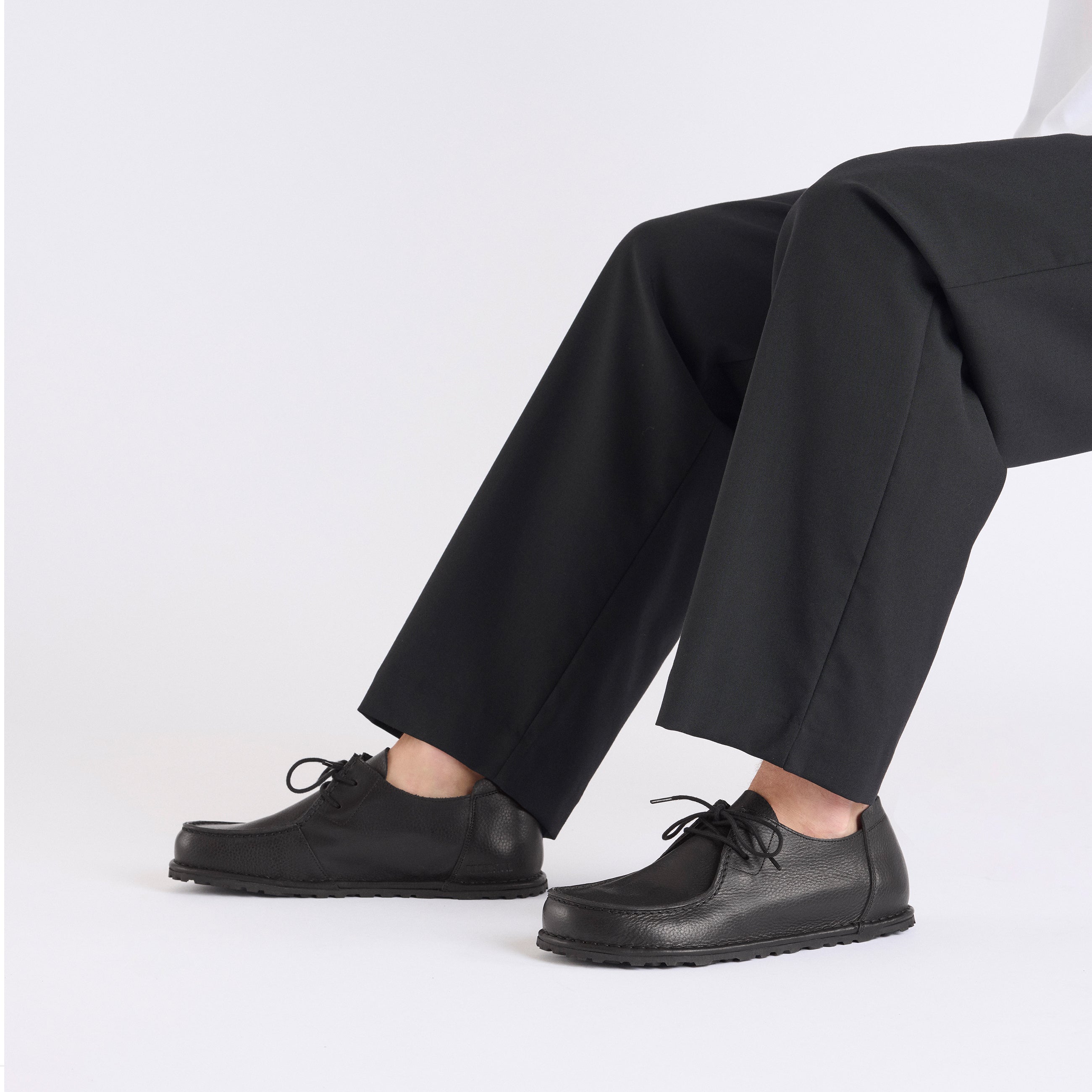 Utti Lace Black Grained Leather